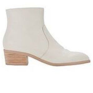 Dolce Vita Leather Bootie, Size 8, Ivory
